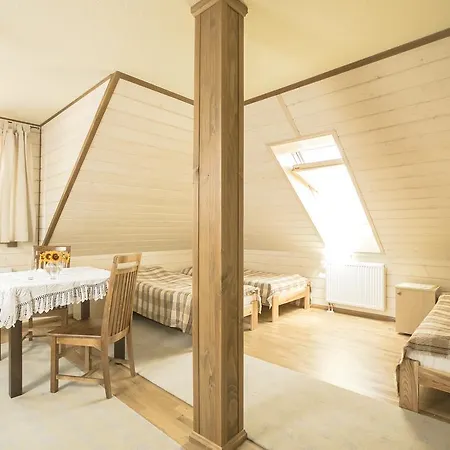 Bed & Breakfast Osrodek Szkoleniowy Za Lasem *