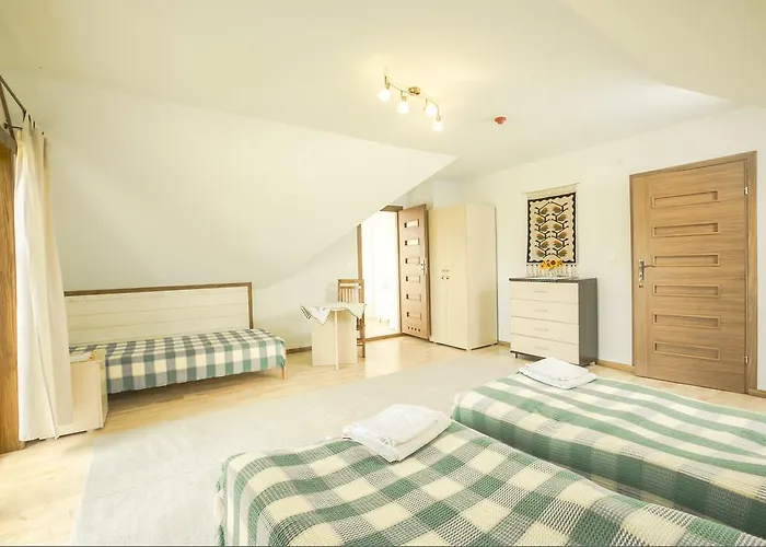 Osrodek Szkoleniowy Za Lasem Oda ve Kahvaltı 3*